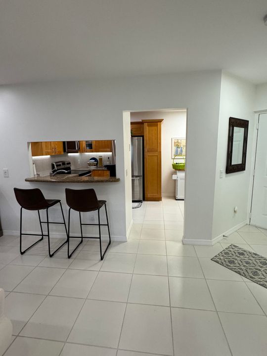 For Sale: $279,900 (2 beds, 2 baths, 1139 Square Feet)