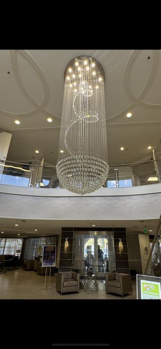 For Sale: $279,900 (2 beds, 2 baths, 1139 Square Feet)