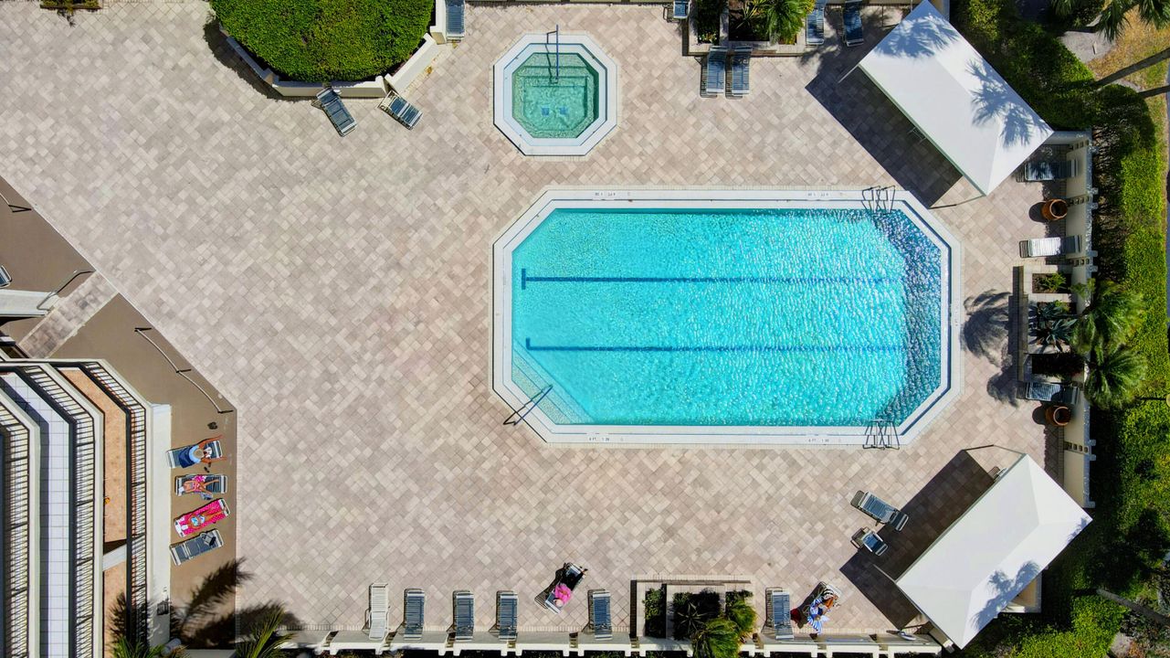 Activo con contrato: $949,000 (3 camas, 2 baños, 2600 Pies cuadrados)