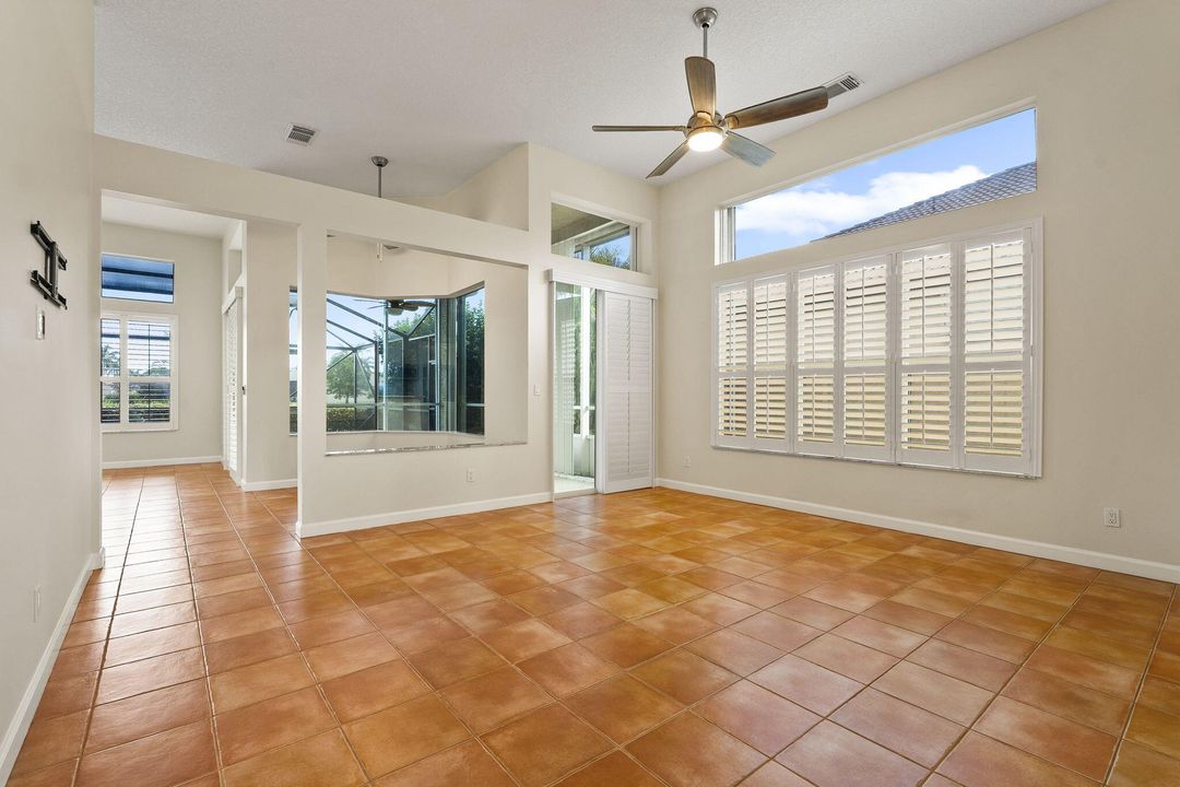 Active With Contract: $519,900 (3 beds, 3 baths, 2314 Square Feet)