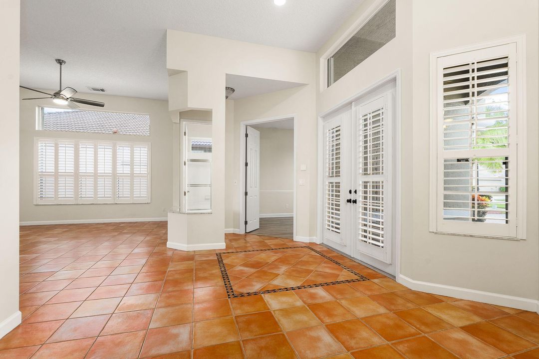 Active With Contract: $519,900 (3 beds, 3 baths, 2314 Square Feet)