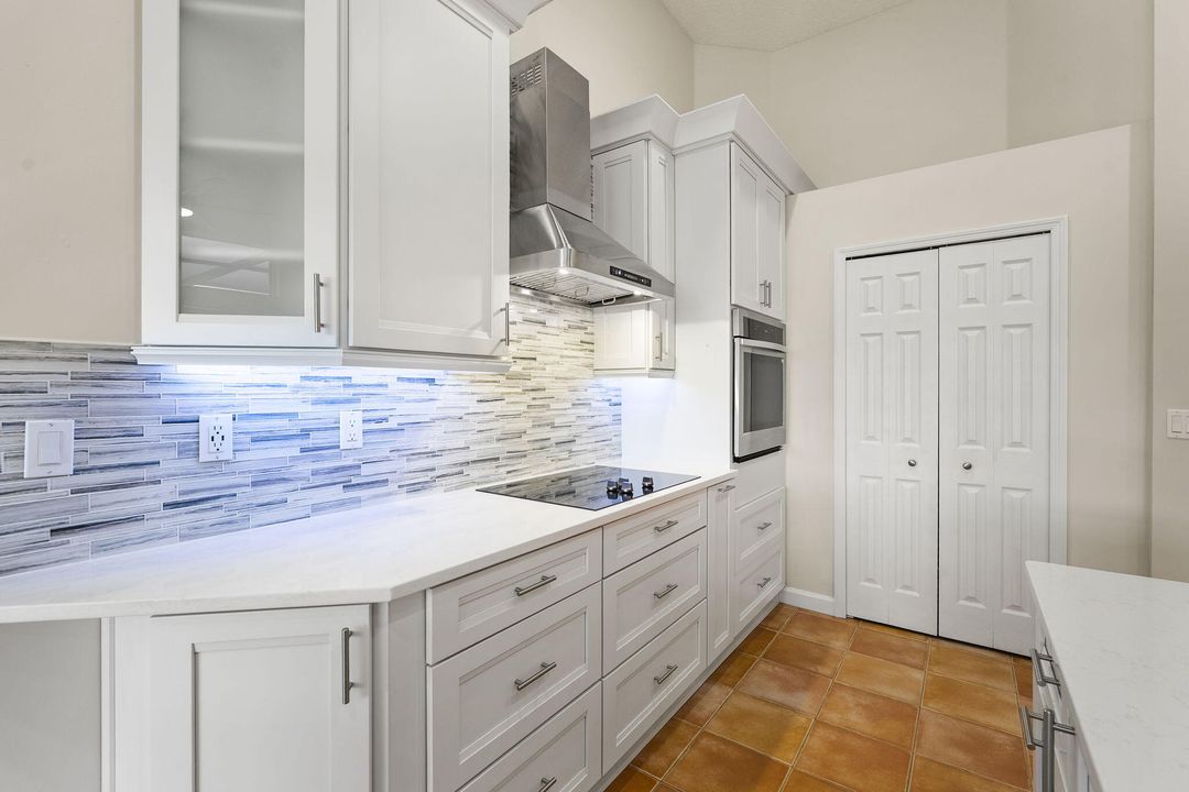 Active With Contract: $519,900 (3 beds, 3 baths, 2314 Square Feet)