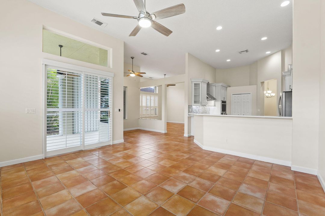 Active With Contract: $519,900 (3 beds, 3 baths, 2314 Square Feet)