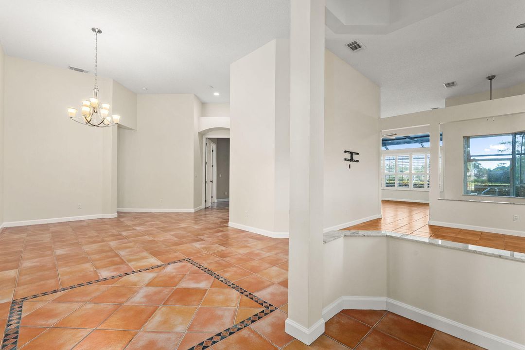 Active With Contract: $519,900 (3 beds, 3 baths, 2314 Square Feet)