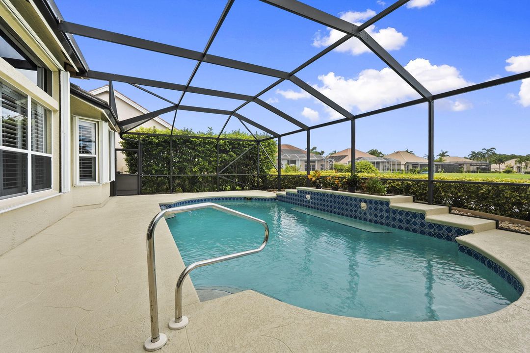 Active With Contract: $519,900 (3 beds, 3 baths, 2314 Square Feet)