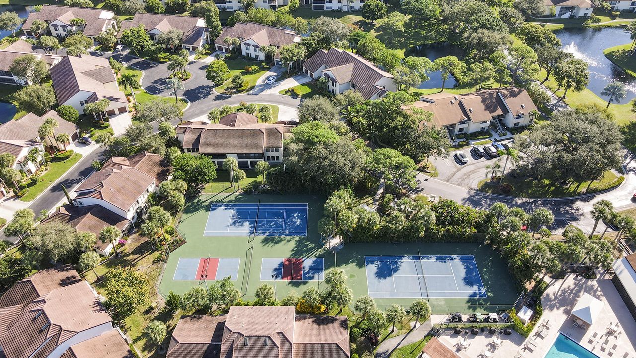 待售: $229,999 (3 贝兹, 2 浴室, 1275 平方英尺)