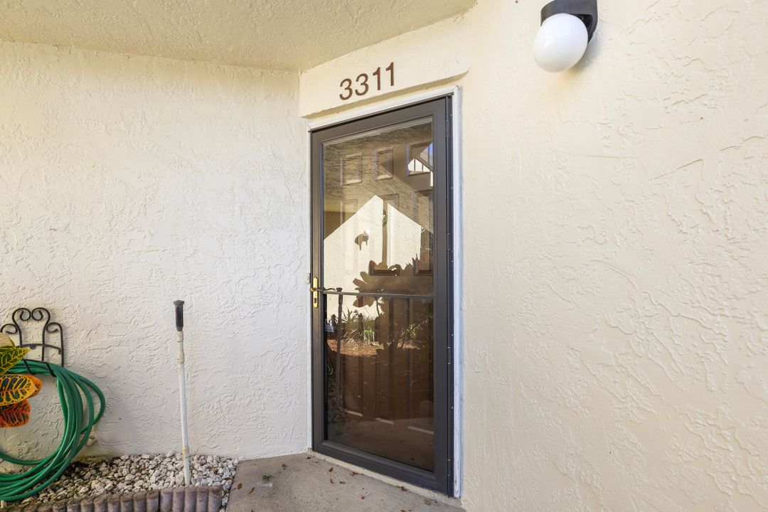 待售: $229,999 (3 贝兹, 2 浴室, 1275 平方英尺)