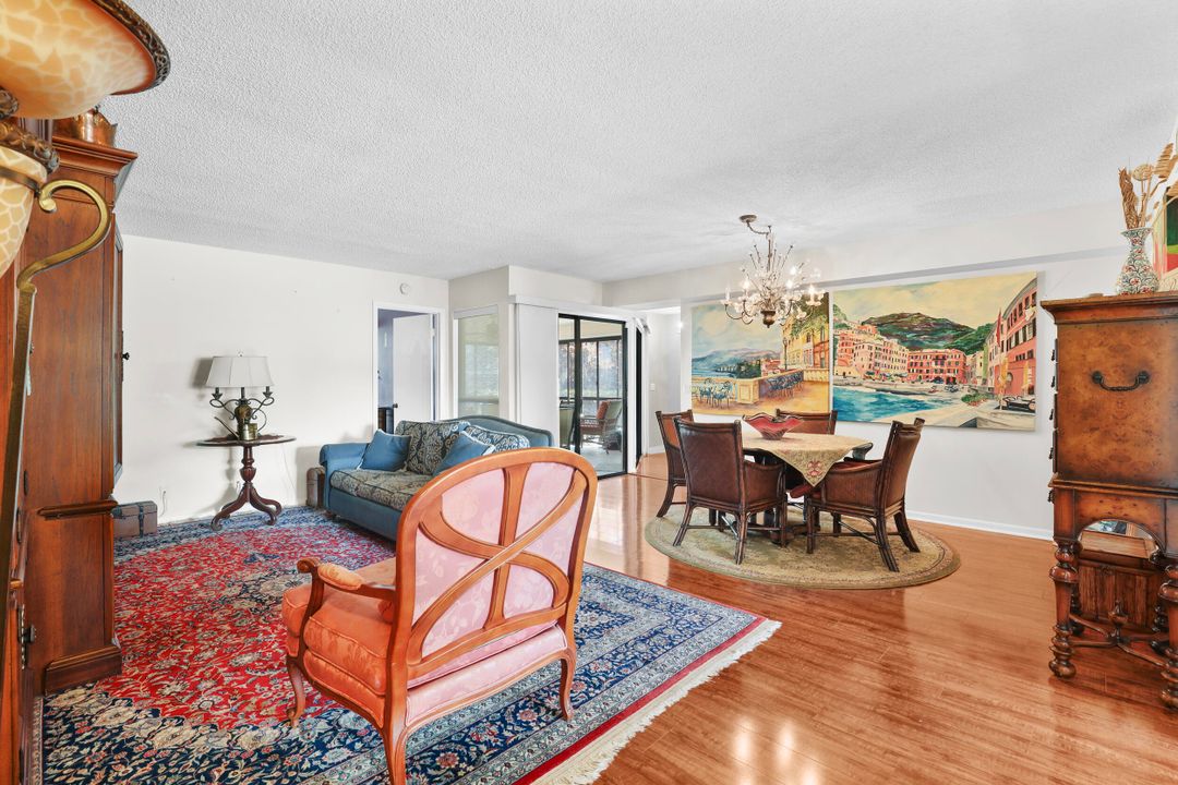 待售: $229,999 (3 贝兹, 2 浴室, 1275 平方英尺)