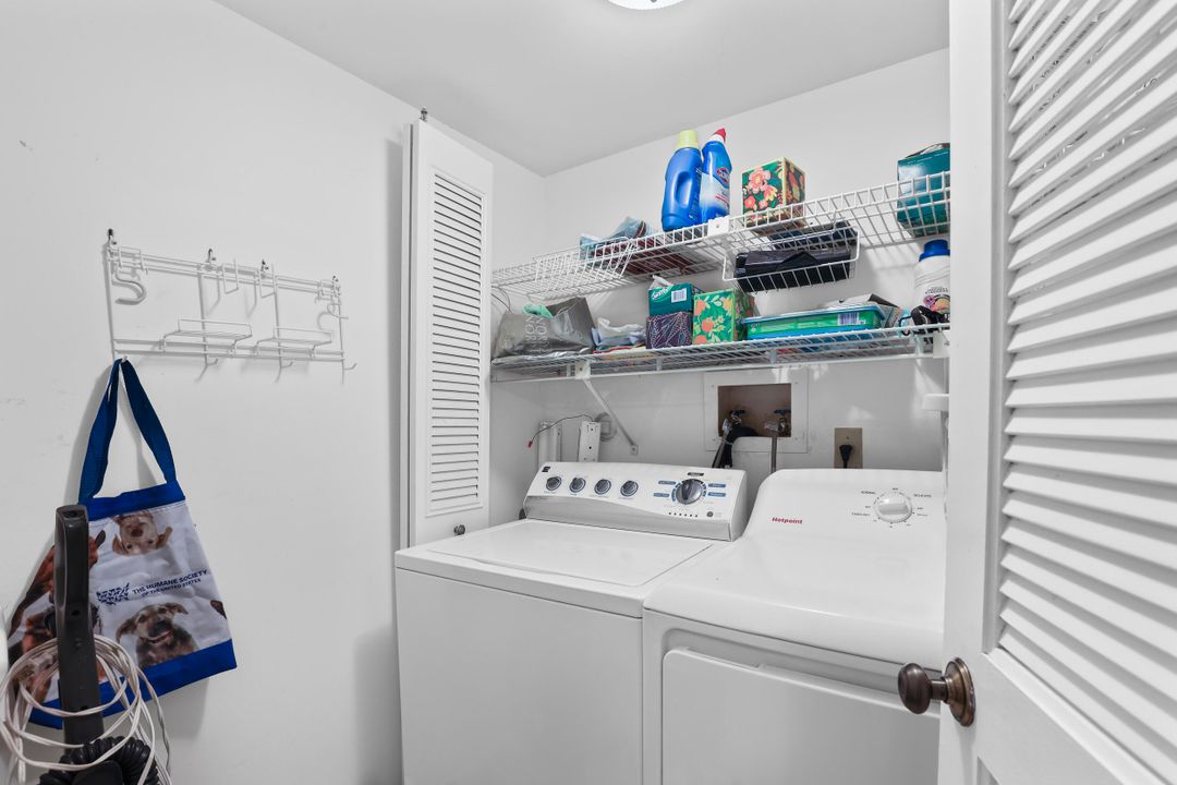 待售: $229,999 (3 贝兹, 2 浴室, 1275 平方英尺)