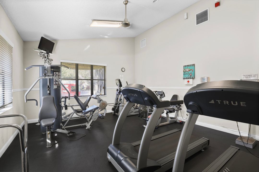 待售: $229,999 (3 贝兹, 2 浴室, 1275 平方英尺)