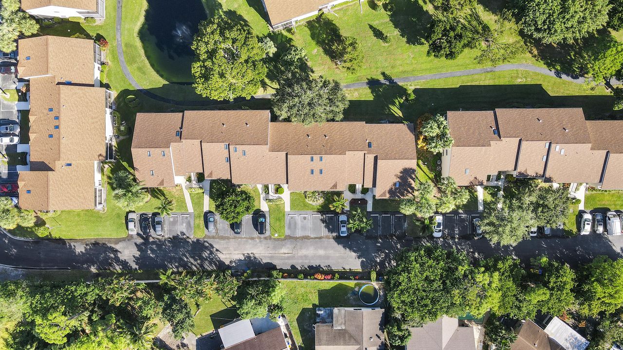 待售: $229,999 (3 贝兹, 2 浴室, 1275 平方英尺)