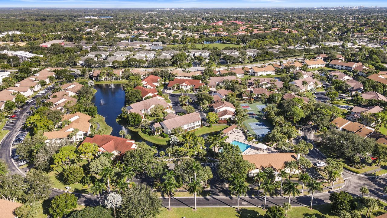 待售: $229,999 (3 贝兹, 2 浴室, 1275 平方英尺)