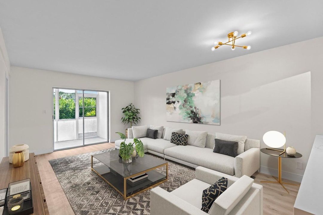 For Sale: $99,000 (2 beds, 1 baths, 894 Square Feet)