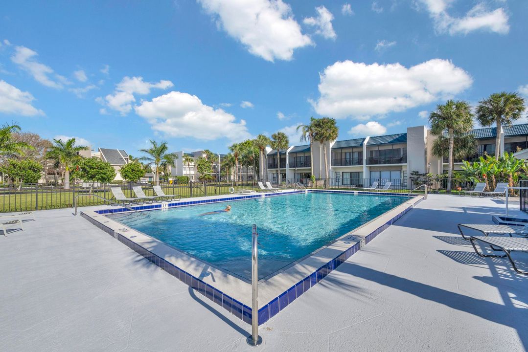 For Rent: $3,000 (1 beds, 2 baths, 1160 Square Feet)