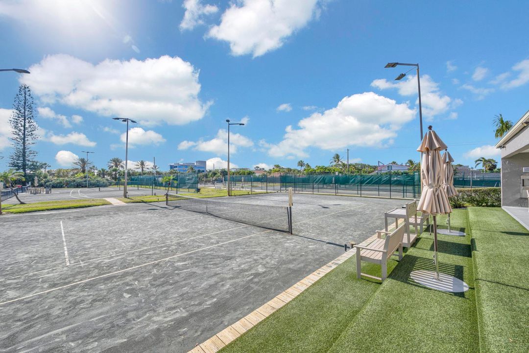 For Rent: $3,000 (1 beds, 2 baths, 1160 Square Feet)