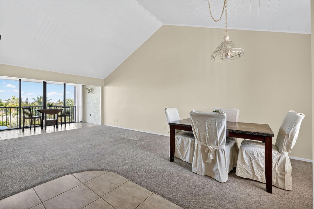 На продажу: $239,000 (1 спален, 1 ванн, 788 Квадратных фут)