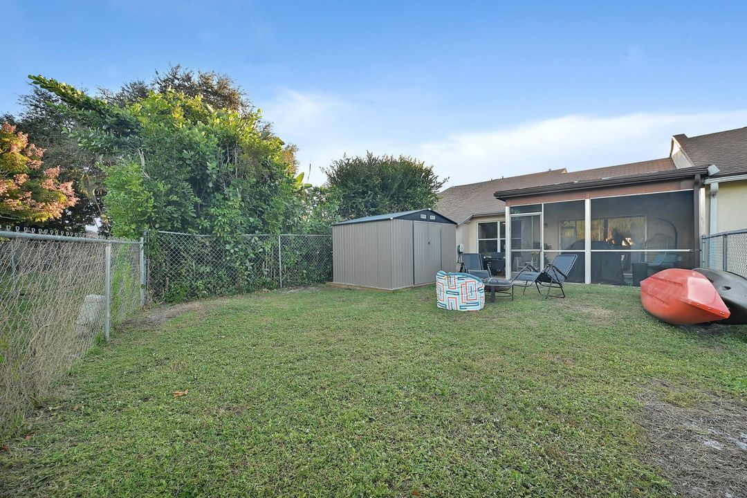 待售: $350,000 (2 贝兹, 2 浴室, 1049 平方英尺)