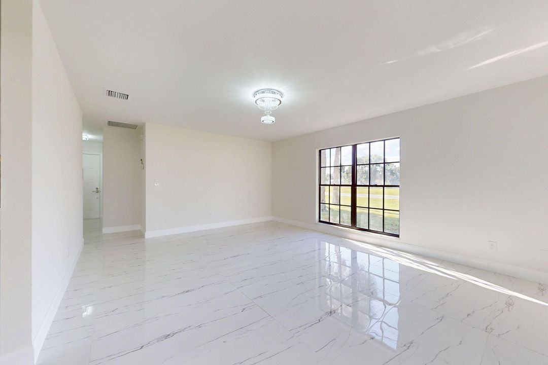 待售: $309,000 (3 贝兹, 2 浴室, 1244 平方英尺)