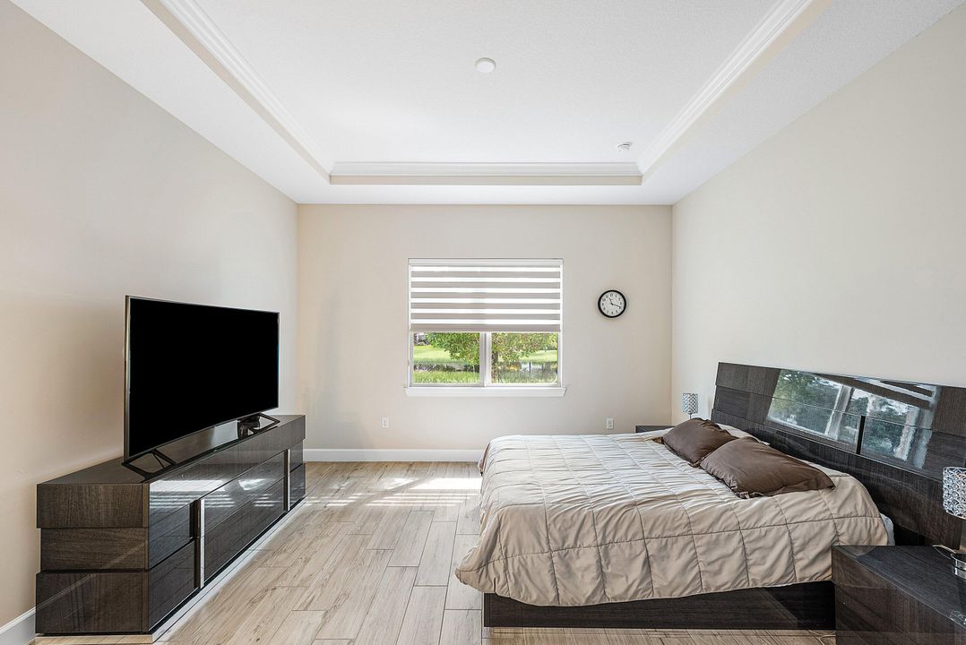 For Sale: $1,274,000 (3 beds, 2 baths, 2099 Square Feet)