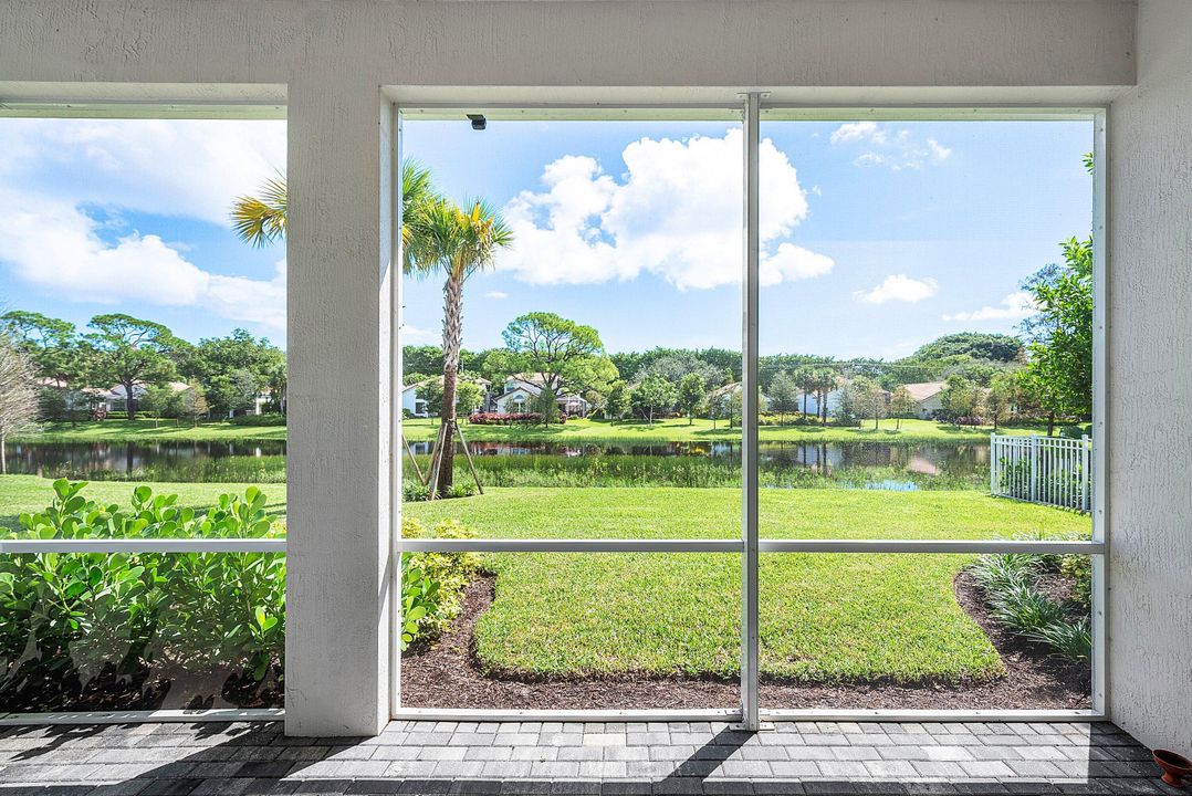 For Sale: $1,274,000 (3 beds, 2 baths, 2099 Square Feet)