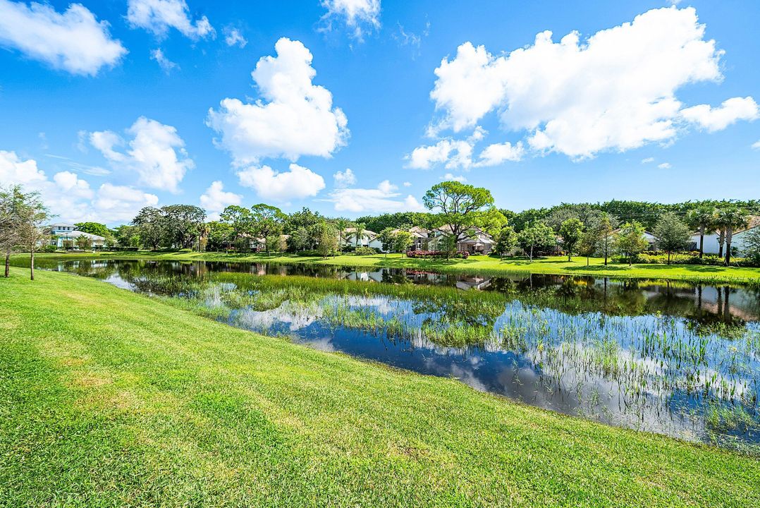For Sale: $1,274,000 (3 beds, 2 baths, 2099 Square Feet)