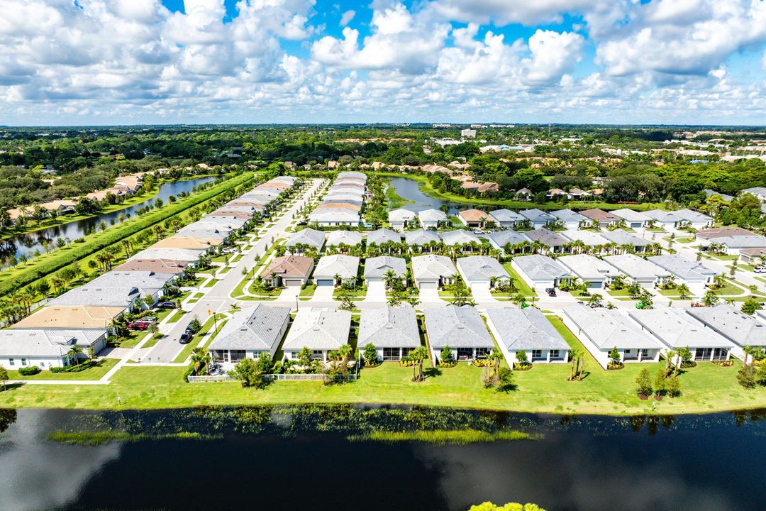 For Sale: $1,274,000 (3 beds, 2 baths, 2099 Square Feet)