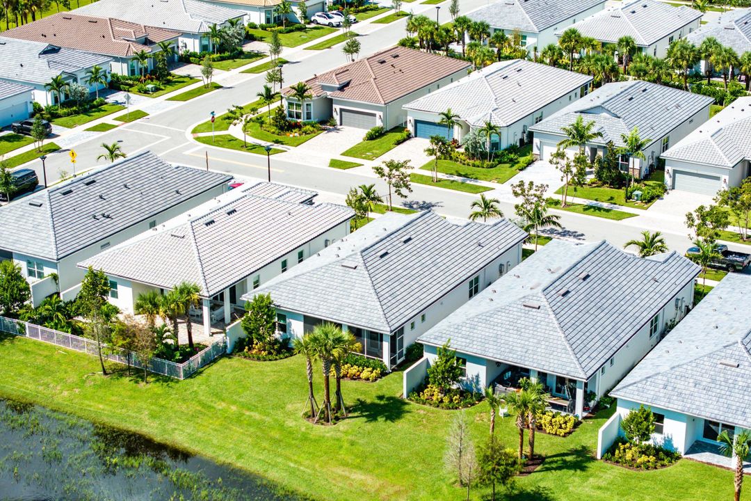 For Sale: $1,274,000 (3 beds, 2 baths, 2099 Square Feet)