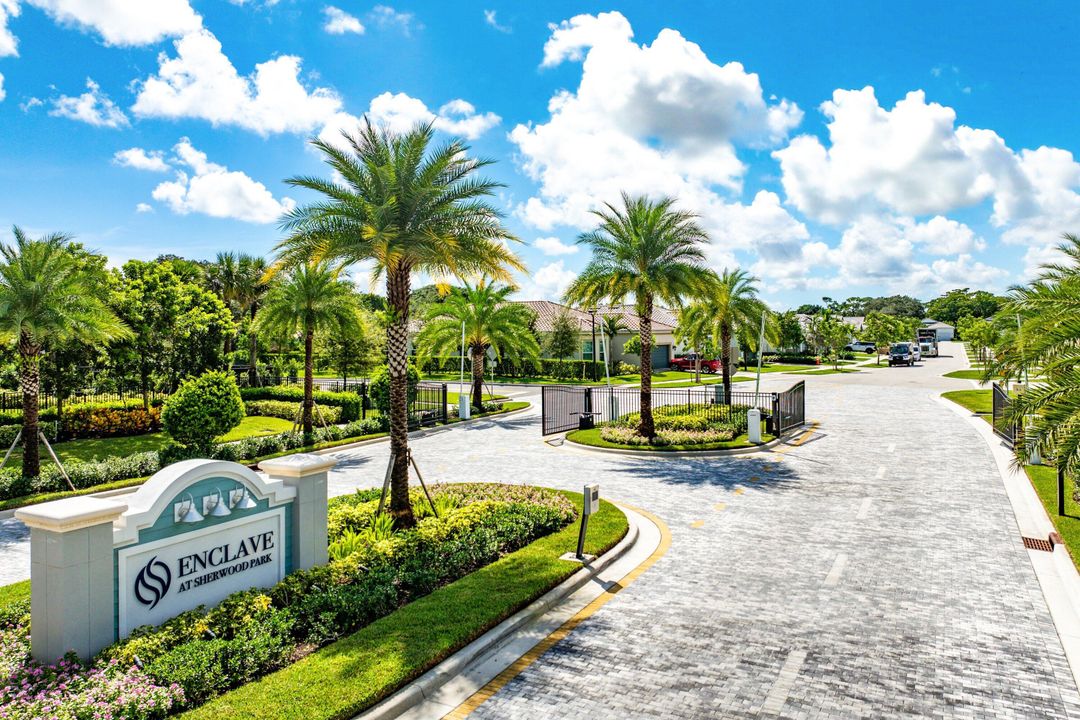 For Sale: $1,274,000 (3 beds, 2 baths, 2099 Square Feet)