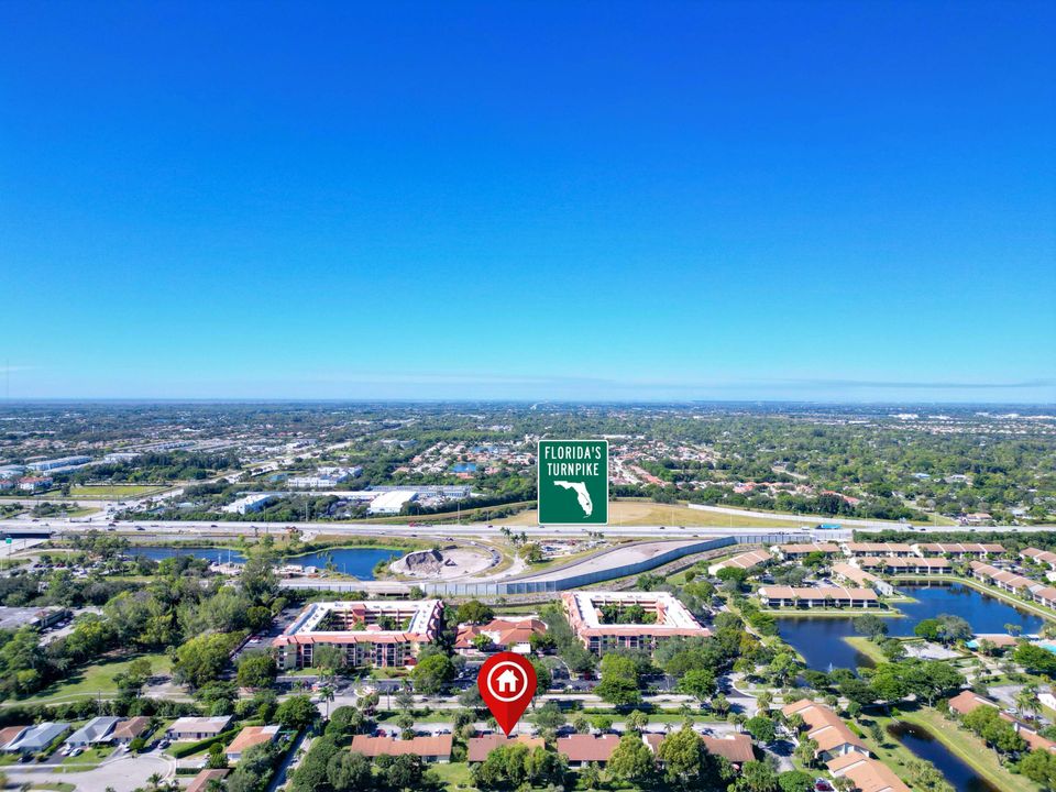 For Sale: $259,990 (2 beds, 2 baths, 1123 Square Feet)