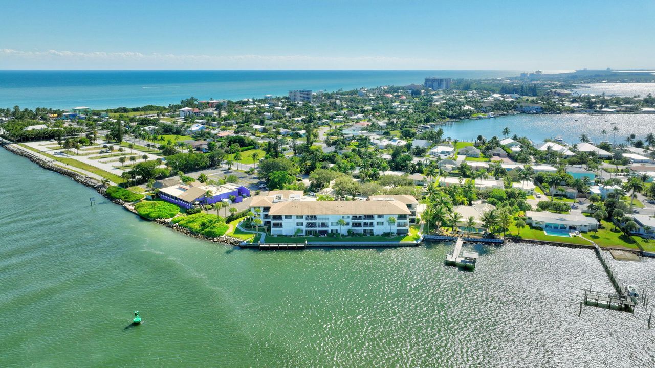 待售: $479,000 (2 贝兹, 2 浴室, 1208 平方英尺)