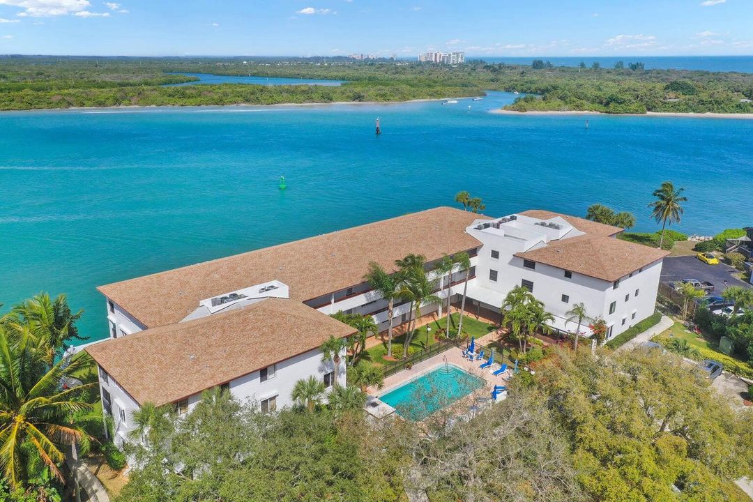 待售: $479,000 (2 贝兹, 2 浴室, 1208 平方英尺)