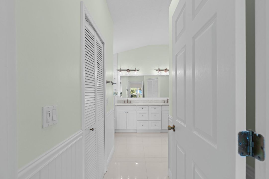 Active With Contract: $4,500 (3 beds, 2 baths, 1593 Square Feet)