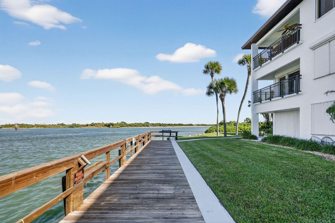 待售: $479,000 (2 贝兹, 2 浴室, 1208 平方英尺)