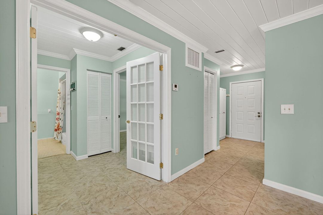 待售: $479,000 (2 贝兹, 2 浴室, 1208 平方英尺)