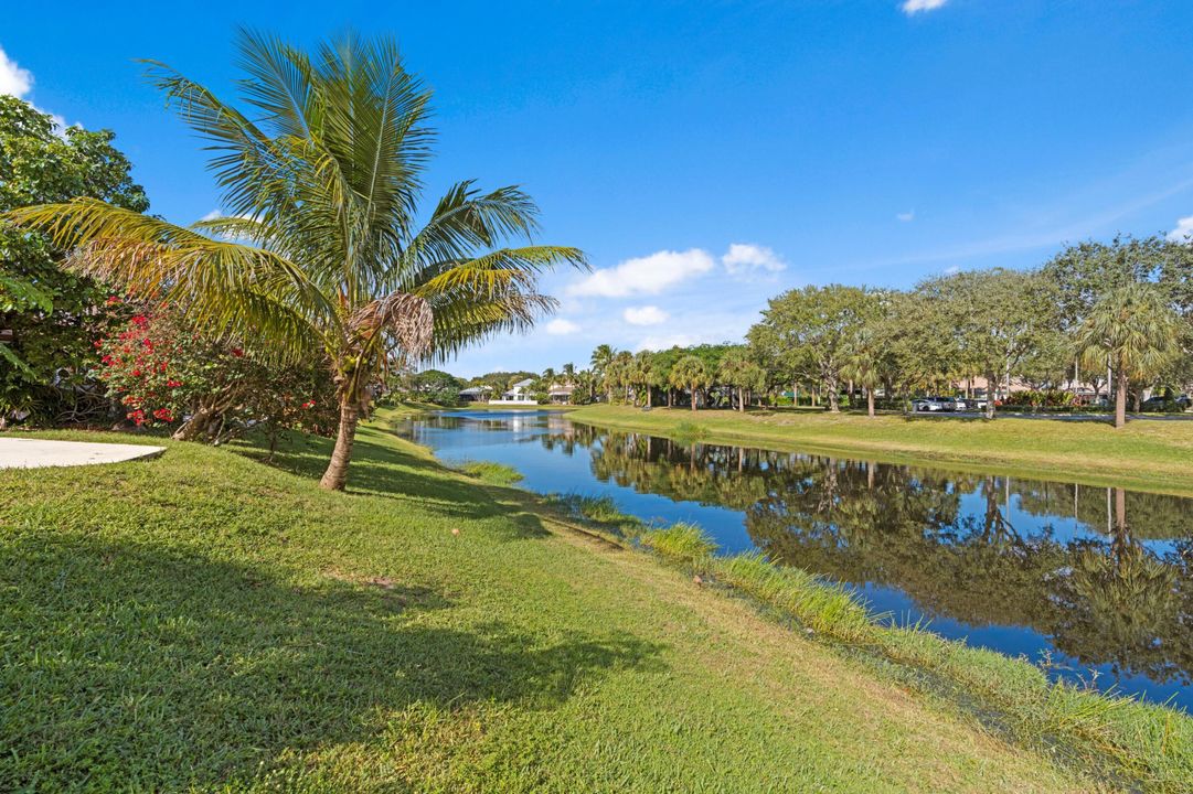 Active With Contract: $4,500 (3 beds, 2 baths, 1593 Square Feet)