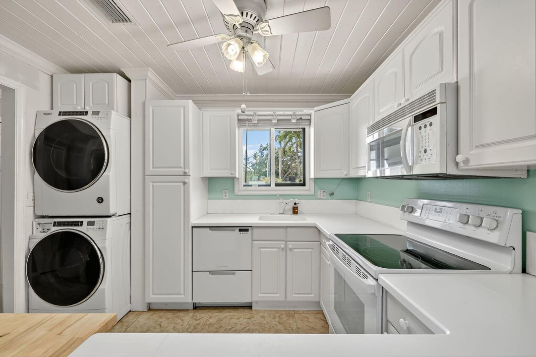 待售: $479,000 (2 贝兹, 2 浴室, 1208 平方英尺)