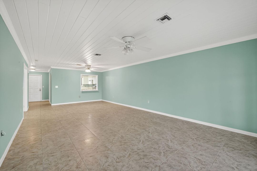 待售: $479,000 (2 贝兹, 2 浴室, 1208 平方英尺)