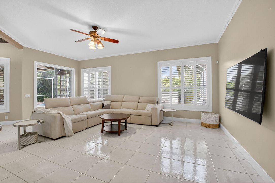 For Rent: $5,900 (5 beds, 3 baths, 3390 Square Feet)