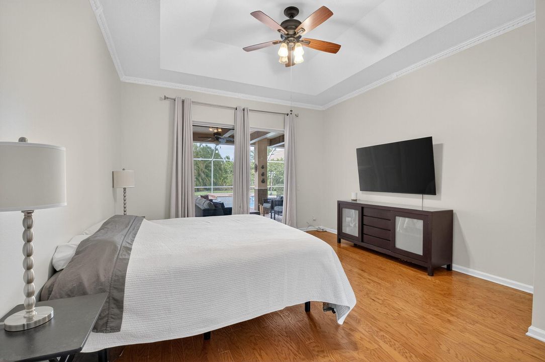 For Rent: $5,900 (5 beds, 3 baths, 3390 Square Feet)