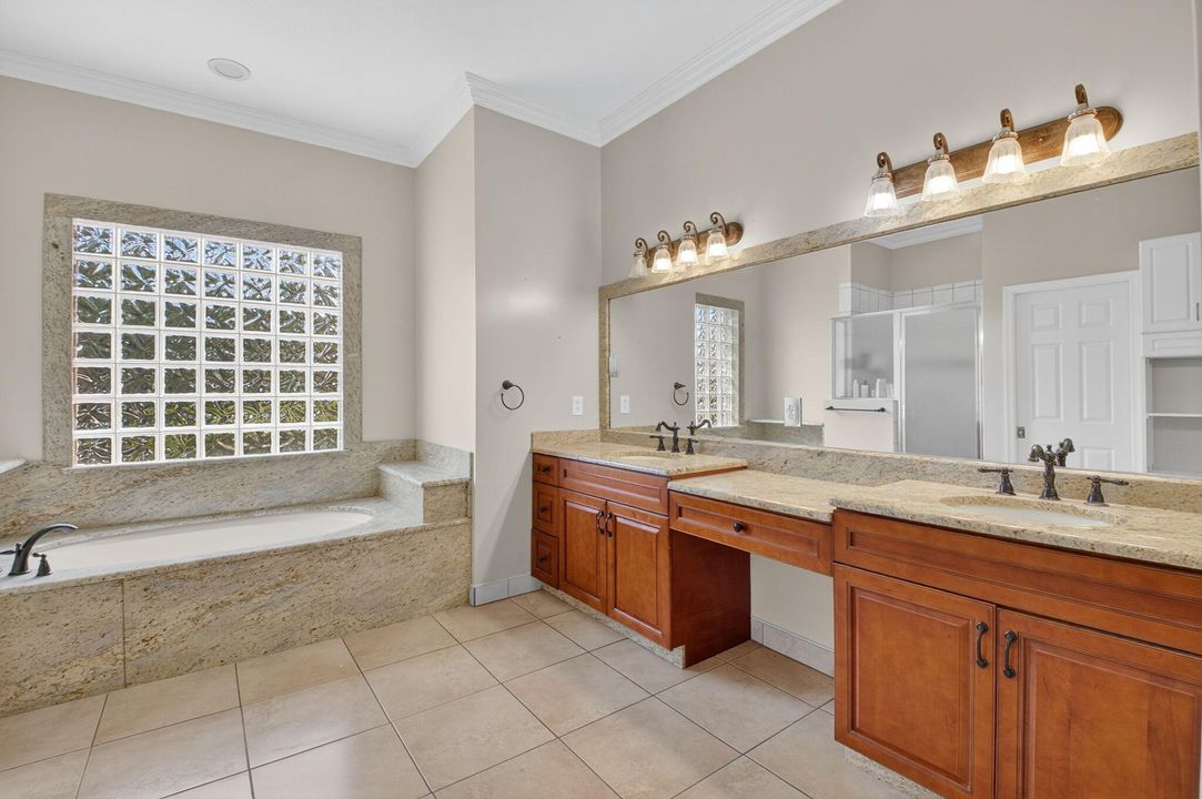 For Rent: $5,900 (5 beds, 3 baths, 3390 Square Feet)