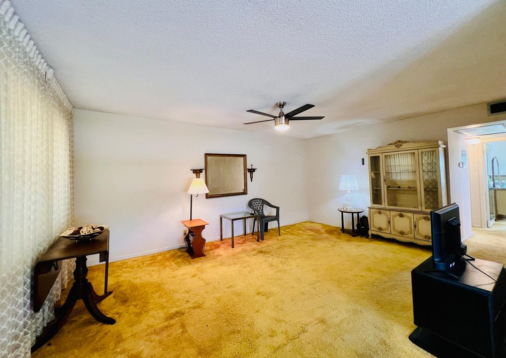 En Venta: $99,000 (2 camas, 2 baños, 798 Pies cuadrados)