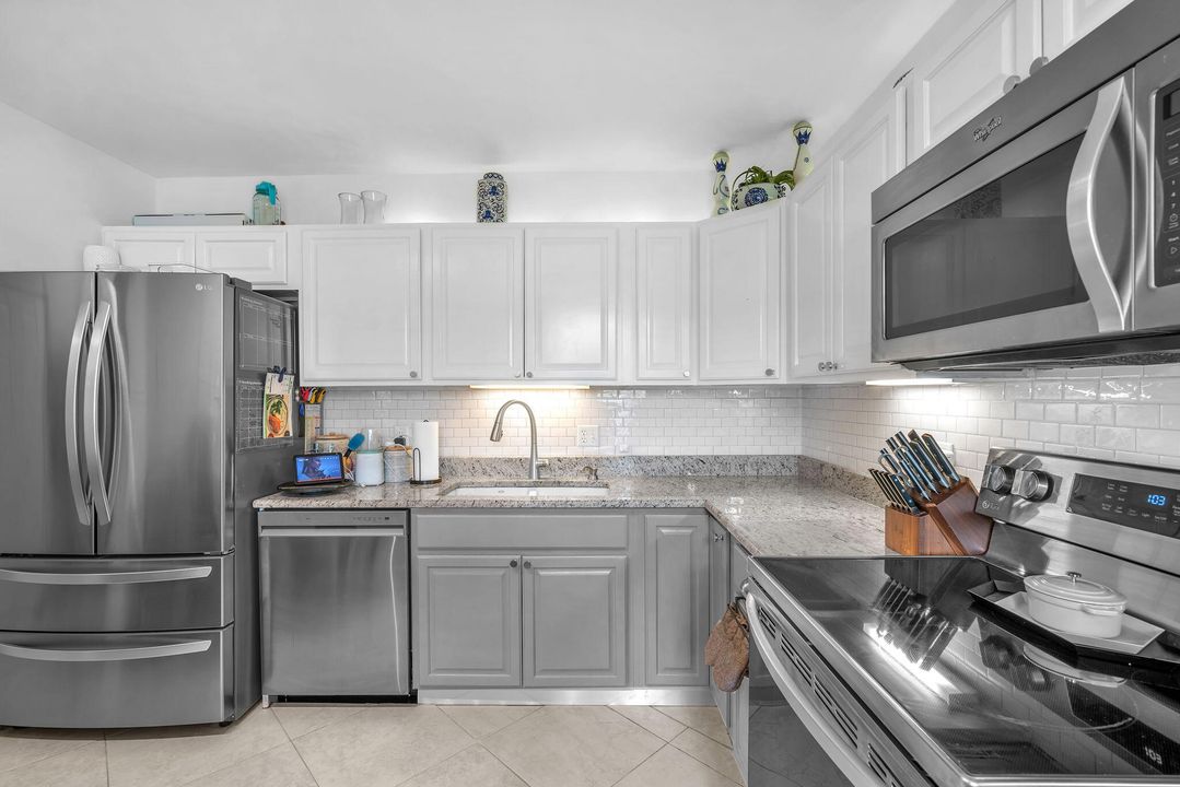 出租: $2,800 (3 贝兹, 2 浴室, 1374 平方英尺)