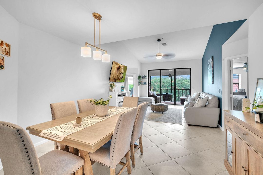 出租: $2,800 (3 贝兹, 2 浴室, 1374 平方英尺)