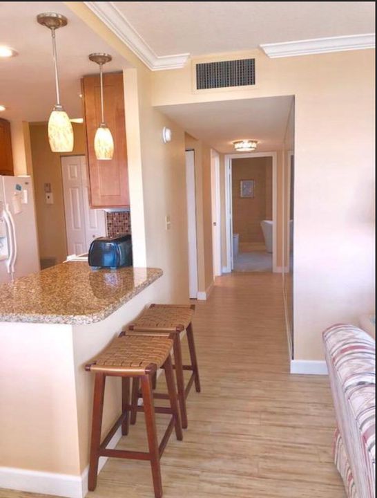 For Rent: $5,600 (2 beds, 2 baths, 1078 Square Feet)