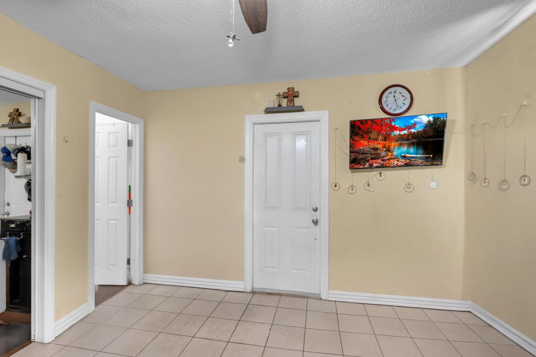 En Venta: $605,000 (4 camas, 0 baños, 1491 Pies cuadrados)