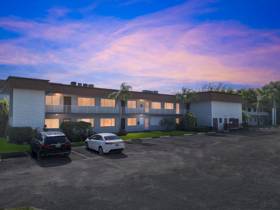 Active With Contract: $1,650 (1 beds, 1 baths, 468 Square Feet)