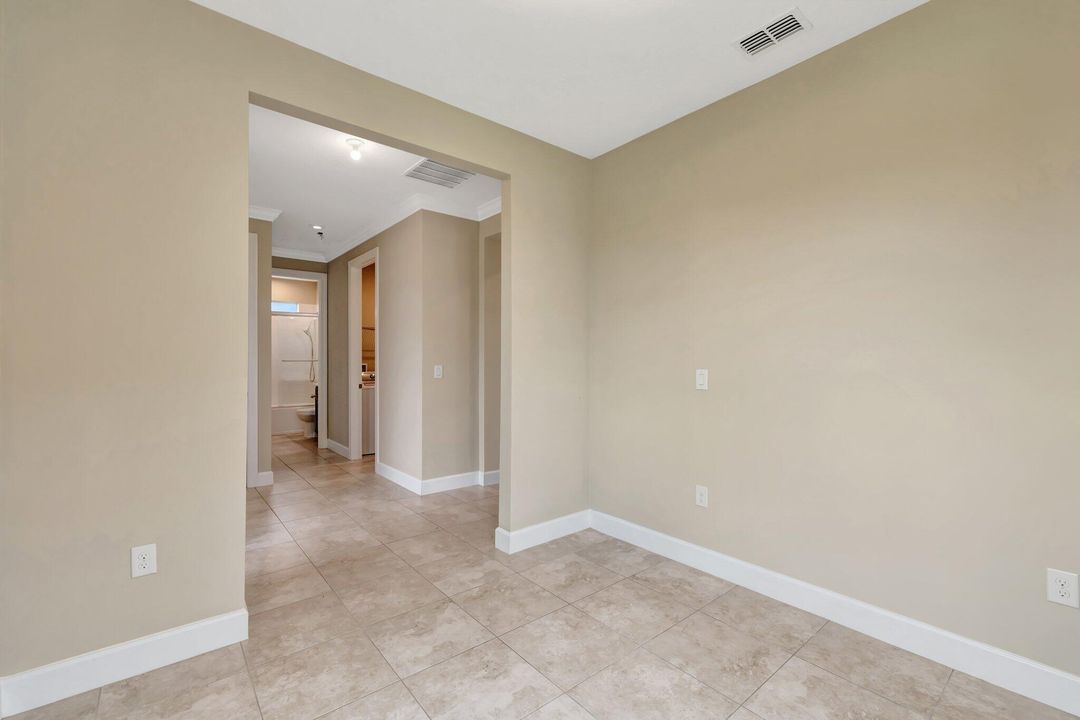 Active With Contract: $299,000 (2 beds, 2 baths, 1610 Square Feet)