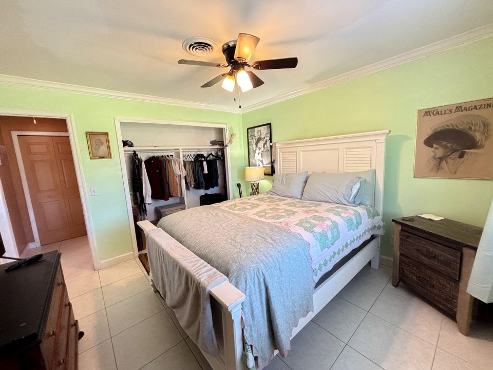 For Sale: $364,900 (3 beds, 3 baths, 1890 Square Feet)