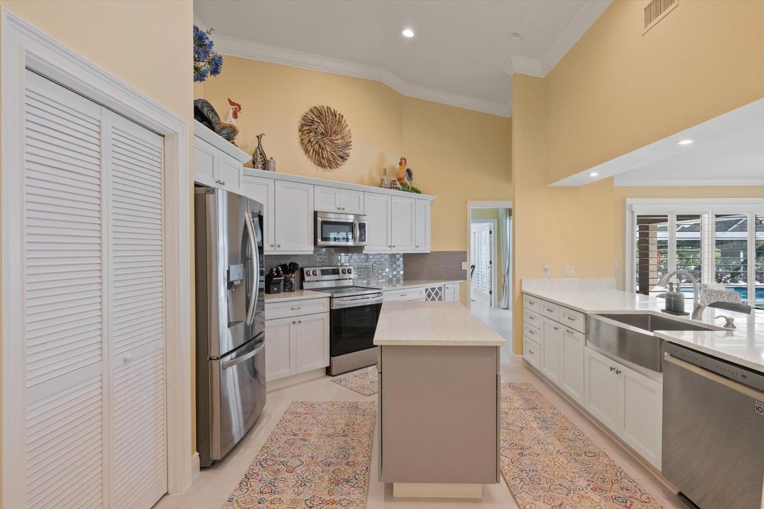 En Venta: $4,299,000 (4 camas, 4 baños, 2933 Pies cuadrados)