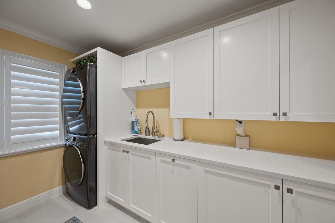 En Venta: $4,299,000 (4 camas, 4 baños, 2933 Pies cuadrados)